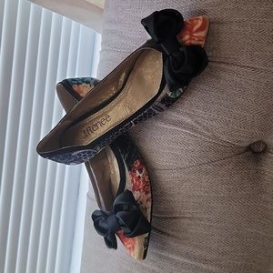 J Renee Allitson Flats